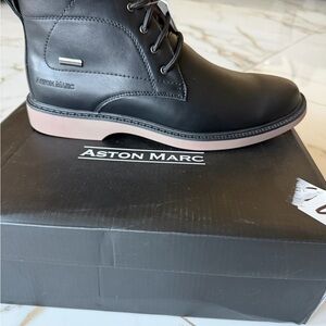 Black and Tan Men's Boots